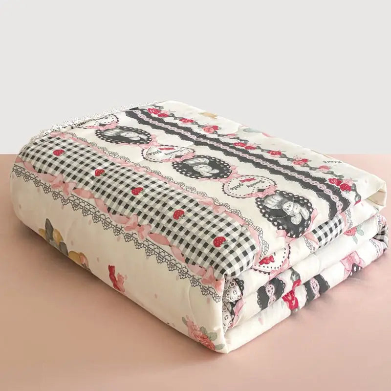 Lolita Style Lace Summer Thin Comforter Cotton Filling Lightweight Air Condition Quilt Bed Sleeping for 150X200CM Blanket Quilt
